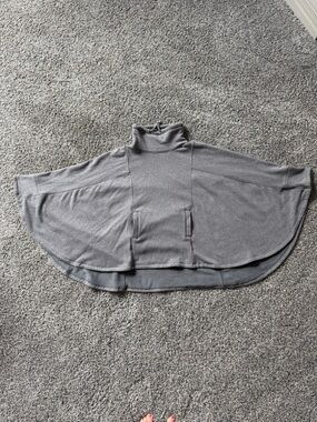 Ugg Cozy Grey Turtleneck Poncho Size M/L